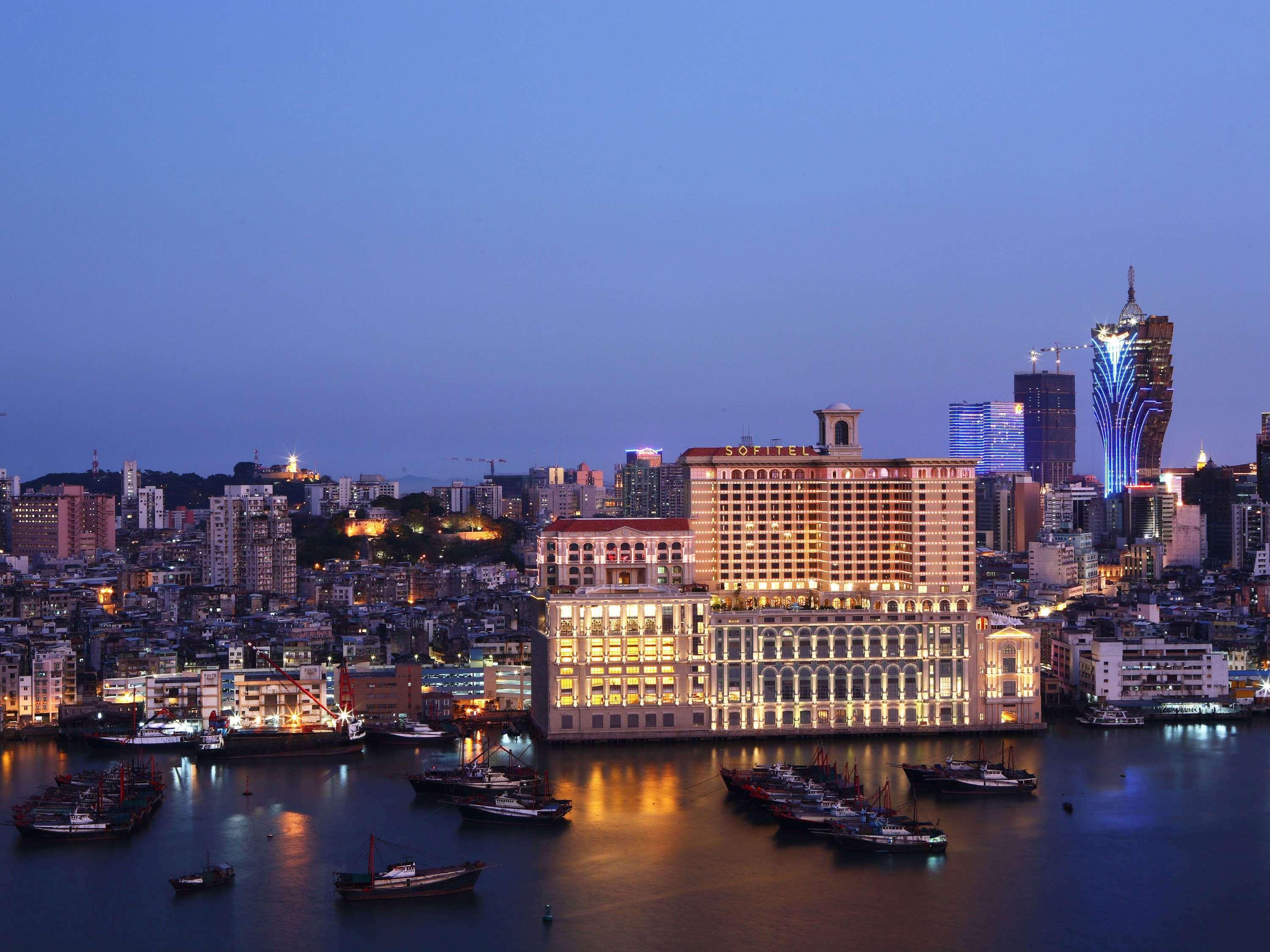 Sofitel Macau At Ponte 16 Hotel Exterior photo